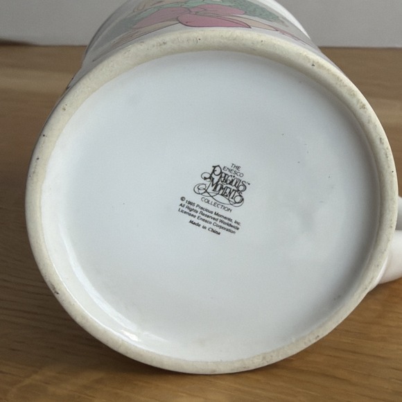 Precious Moments  ENESCO  Christmas Mug "Surrounded By Joy"  Vintage - 1994. - Picture 8 of 8